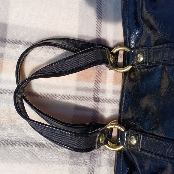 Coach - Picture 5 of 11